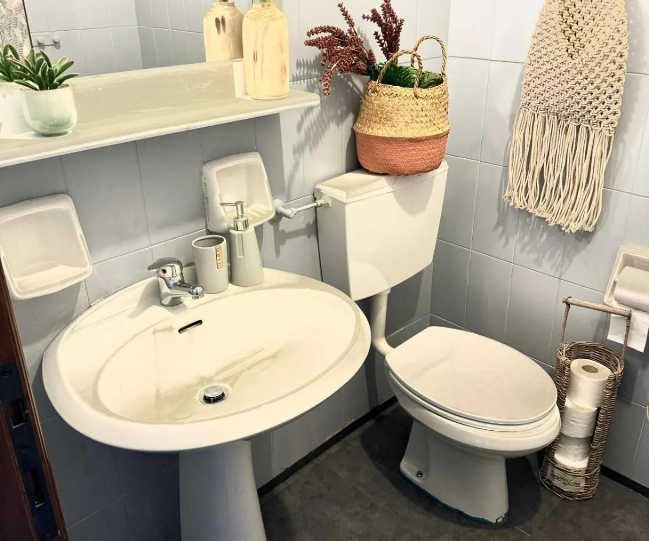 Apartment Casa Ohana Ceriale Open Space 4 Persone Italy